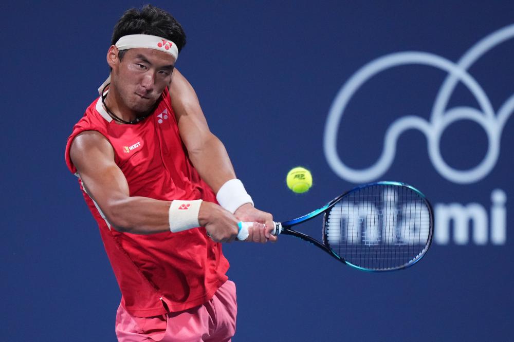 第三次犯规！杨瀚森次节继续率先登场防守送出犯规