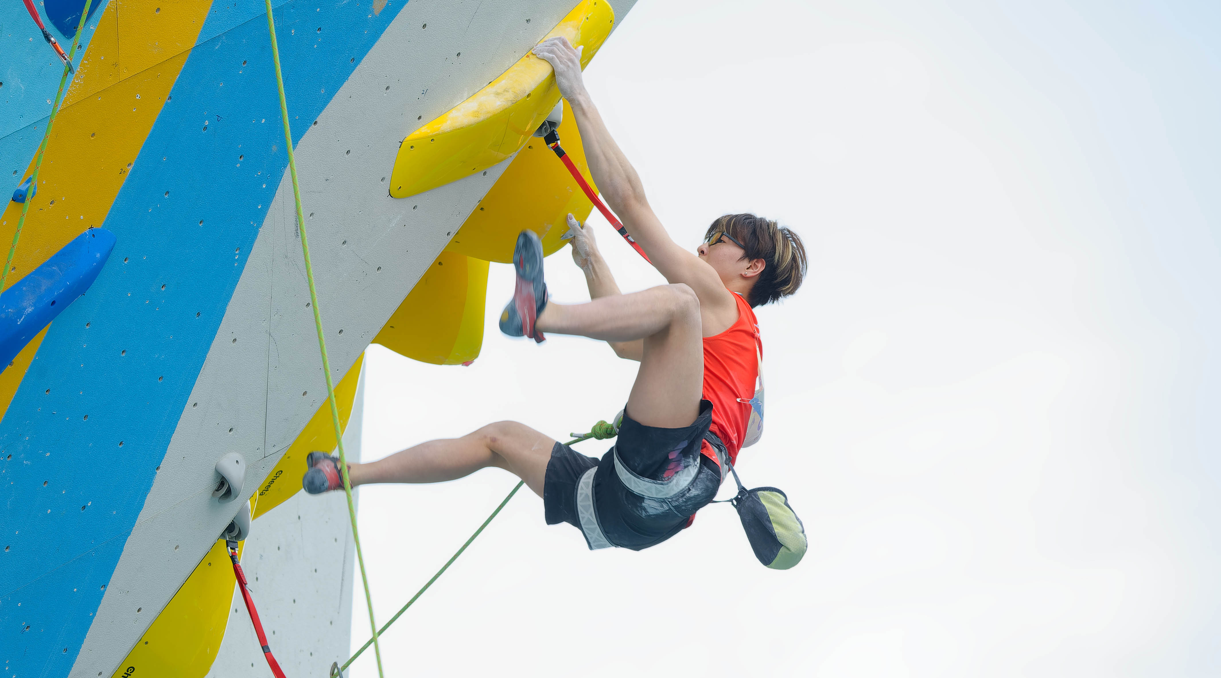 费迪南德：阿森纳不需要埃泽，当然他也可以提升板凳深度